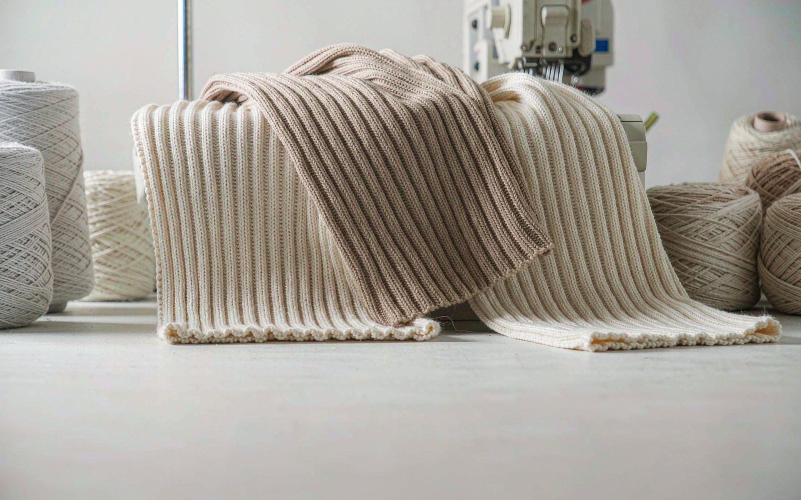 The Loop: Knitting Innovators Meet in Albstadt — How Scarf Buyers Should Vet a Knitting Partner