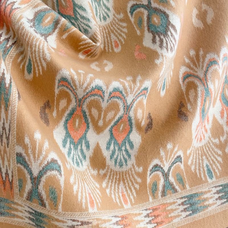 Thick Three-Colour-Warp Shawl 3